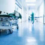 Tensiune într-un spital din Capitală: Un pacient agresiv atacă un medic rezident 3 incident la un spital din capitala un barbat devenit recalcitrant a lovit un medic rezident 681ca2a9d3874