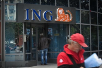 ing bank lanseaza un program masiv de rascumparare de actiuni 681736cd373fc