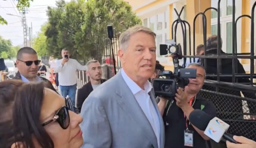 Iohannis își arată curajul la urne: „E esențial să înțelegem, de data aceasta!” 1 iohannis tupeu incredibil la sectia de votare este bine sa ne dam seama de data asta video 681736d670a64