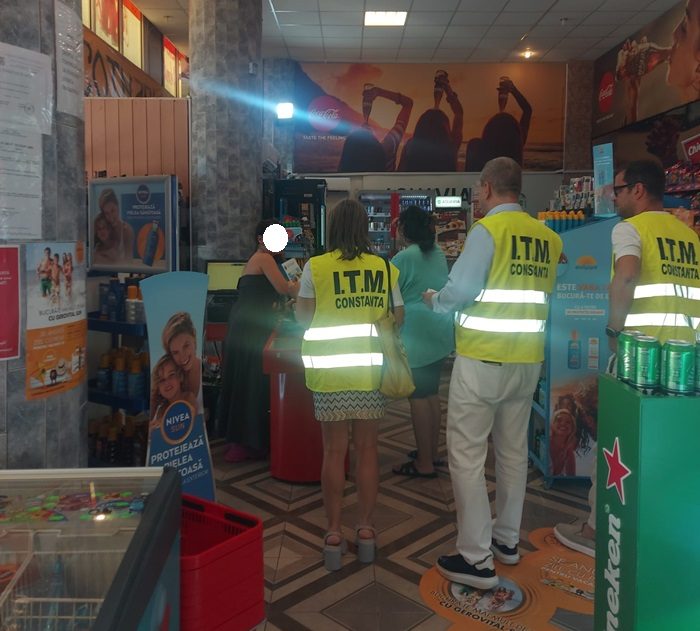 ITM Constanța a descoperit, începând cu luna mai, 23 de persoane angajate ilegal, sancționându-le cu amenzi de 460.000 lei. 1 itm constanta a depistat de la inceputul lunii mai 23 persoane fara forme legale de angajare s au dat amenzi de 460 000 lei 683436390a9fd