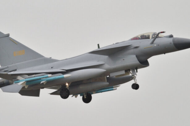 j 10 chineze versus rafale franceze batalia aeriana dintre pakistan si india devine studiu de caz pentru armatele lumii 681dc2662393e