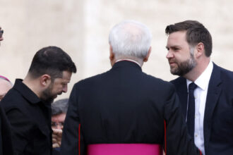 jd vance se intalneste la roma cu volodimir zelenski este prima intrevedere dupa cearta din biroul oval in februarie 6829f4d124da2