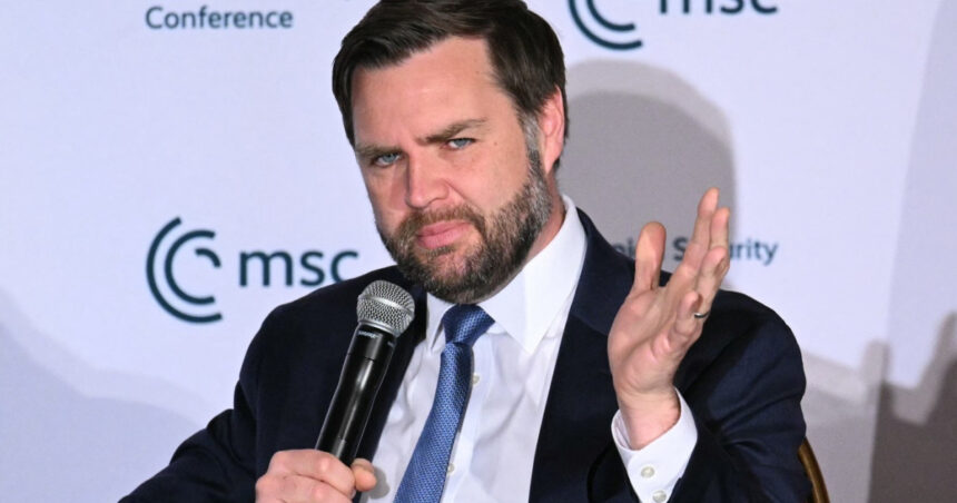 JD Vance afirmă că Rusia solicită condiții exagerate pentru a încheia conflictul din Ucraina 1 jd vance spune ca rusia cere prea mult pentru a pune capat razboiului din ucraina 681bb3178488c