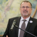 John-Ion Banu-Muscel anunță o "sărbătoare" grandioasă la Cotroceni, în cazul în care câștigă funcția de președinte. "Invitația este deschisă pentru toți!" 3 john ion banu muscel promite o petrecere la cotroceni daca devine presedinte toata lumea este invitata 68137940e512e