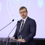 Kavalec își încheie cariera și se retrage, iar ambasada va fi condusă temporar de un „reprezentant de afaceri” american. 3 kavalec si a indeplinit misiunea si pleaca la pensie americanii ne lasa la ambasada un insarcinat de afaceri interimar 682c2cb5ec2c2