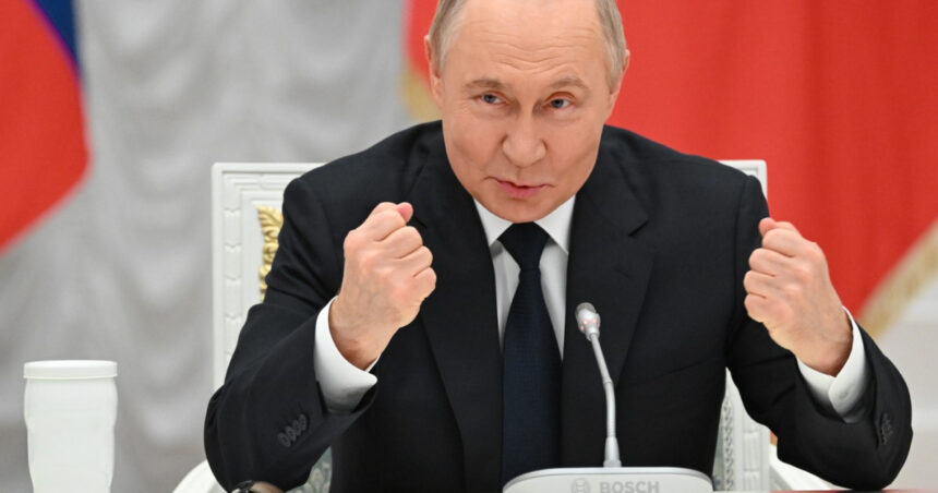Kievul respinge acuzațiile Rusiei privind presupusul atac al unei drone ucrainene asupra elicopterului lui Putin. Care sunt detaliile incidentului? 1 kievul neaga afirmatia rusiei conform careia o drona ucraineana ar fi atacat elicopterul lui putin cum s ar fi intamplat evenimentul 6836431193a6b