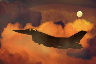 lege bolojan semneaza ca armata sa aiba permisiunea de a distruge cu armament dronele care intra ilegal in spatiul aerian al romaniei 682afe3223a6e