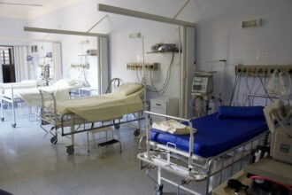 lege sectoarele capitalei si alte primarii care nu administreaza spitale vor putea contribui la finantarea altora 6825c60f532e0