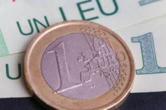 leul continua sa se devalorizeze fata de euro cursul anuntat de bnr 681ca862245bb
