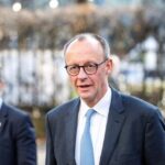 Friedrich Merz, magnatul conservator fără experiență politică, preia frâiele Germaniei în vremuri dificile. 3 liderul conservator friedrich merz devine noul cancelar al germaniei milionarul fara experienta guvernamentala vine la conducerea celei mai mari tari din ue intr o perioada plina de provocari 6819b79f2fdb9