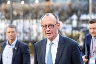 liderul conservator friedrich merz devine noul cancelar al germaniei milionarul fara experienta guvernamentala vine la conducerea celei mai mari tari din ue intr o perioada plina de provocari 6819b79f2fdb9