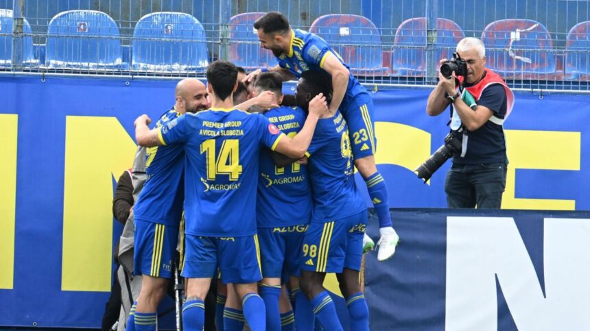"FC Voluntari vs. Unirea Slobozia: Duelul primăriilor pentru accederea în Superligă începe la 20:00!" 1 live text fc voluntari unirea slobozia barajul primariilor pentru superliga de la ora 2000 6834195da43fd