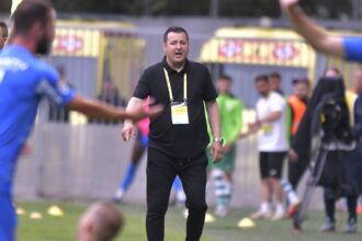 live text poli iasi metaloglobus barajul pentru superliga de la ora 1500 duelul dinamovistilor de pe bancile tehnice 6832bd507e540