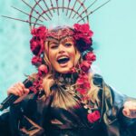 Loredana Groza strălucește pe plajă în pantaloni gogoșari! Fanii o laudă: „Talent, sex appeal și un stil mereu deosebit” 2 loredana groza in pantaloni gogosari la plaja aparitia cantaretei a fost comentata de fani talentata sexy si mereu cool 681611cc8e2a4