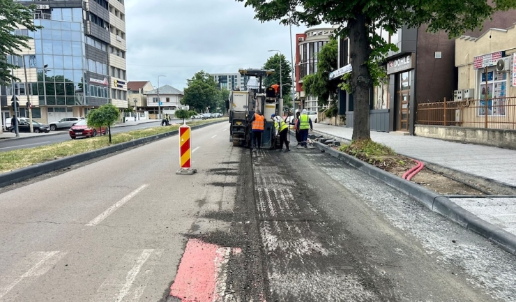 Asfaltare pe Bulevardul Mamaia din Constanța: Traficul redirecționat pe Strada Ion Rațiu 1 lucrari de asfaltare pe bulevardul mamaia din constanta traficul rutier deviat pe strada ion ratiu 68392dfc711e2