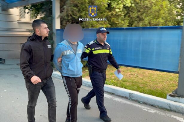 mangalia tanar de 25 de ani prins dupa ce a incercat sa fure piese auto din autobuze parcate 68348de344f19