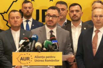 marele anunt al lui simion aur nu va participa la consultarile pentru formarea noului guvern video 682c6c2fa3bb2