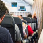 O nouă regulă surprinzătoare impusă de o companie aeriană: ce trebuie să rămână mereu la vedere în aeronavă 2 masura in premiera luata de o companie aeriana obiectul care trebuie sa fie tot timpul la vedere in avion 683298f02d03c
