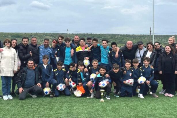 micii fotbalisti din cumpana s au calificat din nou la faza finala a cupei satelor 682761b434ced
