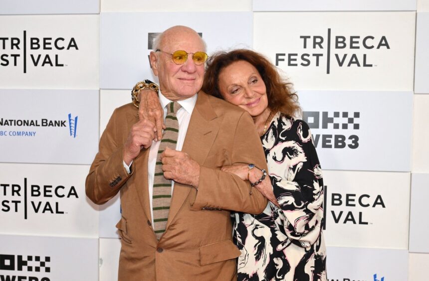 Barry Diller își dezvăluie secretele intime după 24 de ani de căsnicie cu Diane von Furstenberg: „Am avut numeroase întâlniri cu bărbați” 1 miliardarul barry diller rupe tacerea despre orientarea sa sexuala dupa 24 de mariaj cu diane von furstenberg au existat multi barbati in viata mea 681b353978ba2