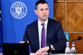 ministrul finantelor sunt fonduri suficiente pentru plata salariilor bugetarilor si a pensiilor pana la finalul anului 6824a2914acda