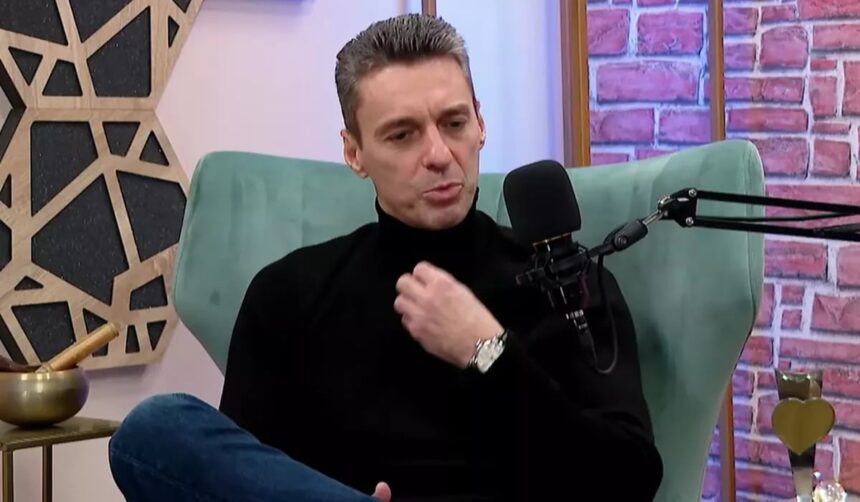Mircea Badea răspunde pentru prima dată zvonurilor despre plecarea sa de la Antena 3: Ce mesaj a transmis cunoscutul prezentator! 1 mircea badea prima reactie dupa ce s a spus ca a fost dat afara de la antena 3 mesajul prezentatorului tv 68299f722355e