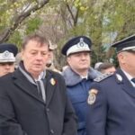 Mitroi își asumă meritele: Se mândrește cu livrarea microbuzelor electrice pentru școli în județ, deși nu a contribuit deloc! 2 mitroi a bagat din nou capul in poza se lauda cu livrarea microbuzelor electrice scolare in judet desi nu are nici un merit 68330705d9b33