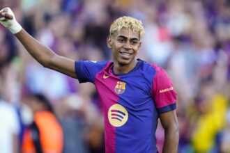 motivul pentru care fc barcelona nu a publicat nicio fotografie de la prelungirea contractului lui lamine yamal 6836ea11083ab