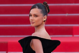 motivul pentru care misha miller a fost premiata la cannes 2025 cantareata in varsta de 29 de ani a mai bifat un succes in cariera exclusiv 6835ca31d532e