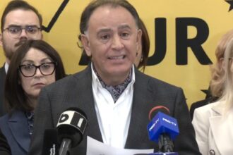 murad aur a renuntat la investitiile in mass media cna i a retras o licenta tv 6831ce63920ca