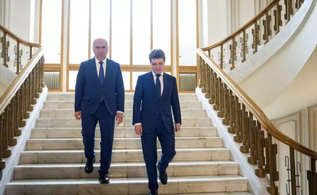 Discuții Strategice pentru Viitorul Executiv cu Nicușor Dan: PNL nu a pus accent pe Bolojan ca premier 1 negocieri pentru viitorul guvern cu nicusor dan pnl nu a insistat pentru bolojan premier video 683733a290301
