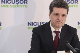 nicusor dan a anuntat ca va depune plangere impotriva elenei lasconi este disperare in sistem de aceea apar aceste mizerii 68144aa04e03e