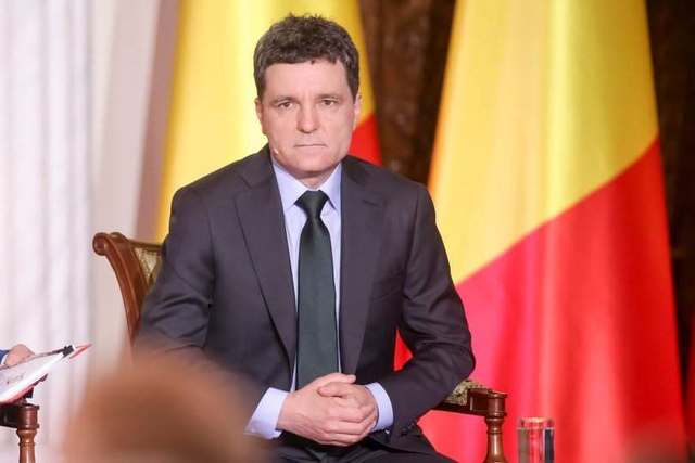 Nicușor Dan: Consens general împotriva majorării impozitelor pe muncă! Rămân la părerea că o creștere a taxelor nu este benefică. Viitorul va depinde de rezultatul negocierilor. 1 nicusor dan absolut toata lumea e de acord ca nu trebuie sa creasca impozitarea pe munca eu in continuare cred ca nu e bine sa crestem taxe ce se va intampla va rezulta din negocieri 683949c814998