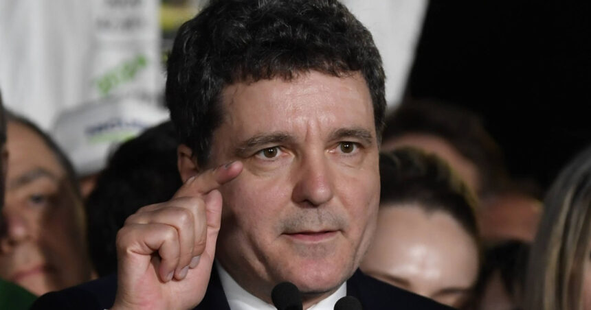 Nicușor Dan, victima unei amenințări mortale pe o platformă socială, mesajul provine de la un simpatizant al lui George Simion. 1 nicusor dan amenintat cu moartea pe o retea sociala mesajul a fost scris de un sustinator al lui george simion 682ddb7d0064c