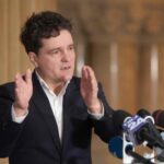 Nicușor Dan convoca din nou liderii partidelor pentru discuții și solicită soluții fără majorarea impozitelor: „Nu este o abordare corectă!” 2 nicusor dan cheama inca o data sefii partidelor la consultari si le cere solutii fara cresterea taxelor nu e bine 68395f61a4358