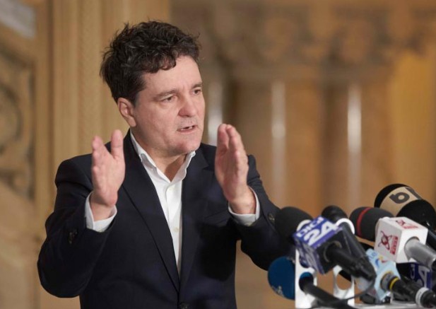 Nicușor Dan convoca din nou liderii partidelor pentru discuții și solicită soluții fără majorarea impozitelor: „Nu este o abordare corectă!” 1 nicusor dan cheama inca o data sefii partidelor la consultari si le cere solutii fara cresterea taxelor nu e bine 68395f61a4358