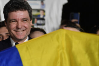 nicusor dan la cnn despre ascensiunea partidelor extremiste in romania e mai mult o problema sociala decat ideologica 682ce57ecbb01