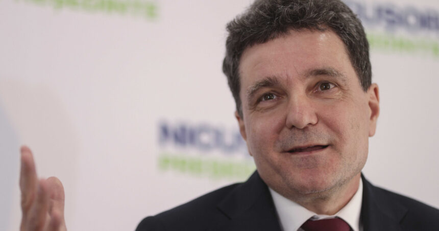 Nicușor Dan răspunde cu fermitate la solicitarea Anamariei Gavrilă de a face un control psihiatric: „Politica are nevoie de mai mult bun simț!” 1 nicusor dan replica pentru anamaria gavrila care i a cerut control psihiatric cred ca e nevoie de bun simt in politica 682839e85ec78