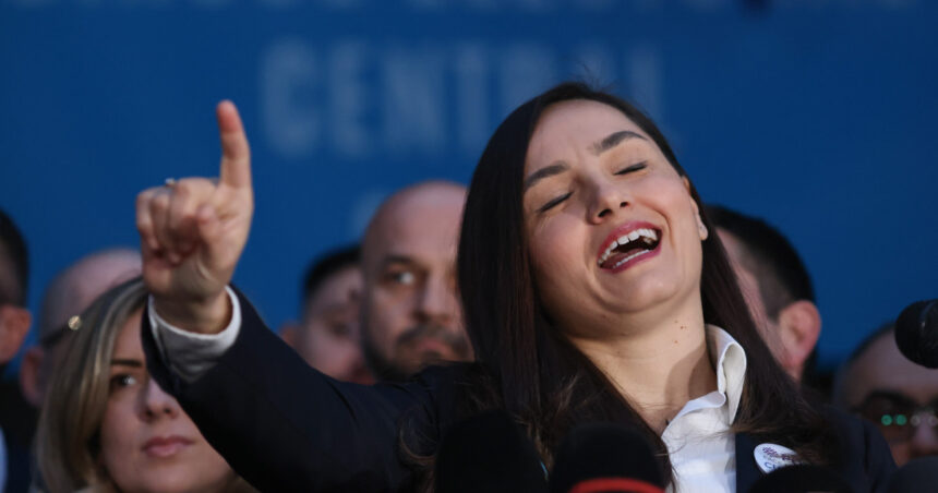 Anamaria Gavrilă lansează un apel către Nicușor Dan pentru o evaluare medicală: „Privirea sa pare pierdută” 1 nou derapaj al sefei pot anamaria gavrila ii cere lui nicusor dan sa faca un control medical are privirea ratacita 68273ce6d17cd