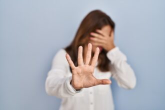 o femeie din constanta a obtinut in instanta un ordin de protectie pentru 12 luni impotriva fostului iubit te las fara respiratie nu mi e frica de puscarie 6814a3f974496