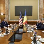 Observatori din Statele Unite la scrutinul prezidențial: Ciolacu le-a transmis americanilor că s-a opus restricțiilor pe platformele sociale în campania din 2024 3 observatori din sua la alegerile prezidentiale ciolacu le a spus americanilor ca s a opus cenzurii pe retelele sociale in campania din 2024 video 681662a57388e