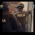 Capturat de autorități: Un tânăr din Constanța, prins în flagrant pentru trafic de substanțe interzise 3 oficial de la diicot un tanar din constanta incatusat pentru trafic de droguri 68397c099393f