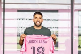 oficial jordi alba a semnat 68264fa239005
