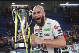 oficial un campion din serie a la nationala romaniei pentru campionatul mondial ce urmeaza pentru tricolori 6828741cd3df7