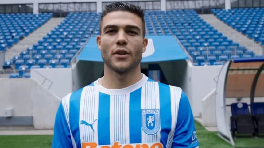 Universitatea Craiova dă startul verii cu prima achiziție: "Gata să creeze legende în culorile alb-albastre!" 1 oficial universitatea craiova a realizat primul transfer al verii pregatit sa scrie povesti in alb albastru 682b761f7776b
