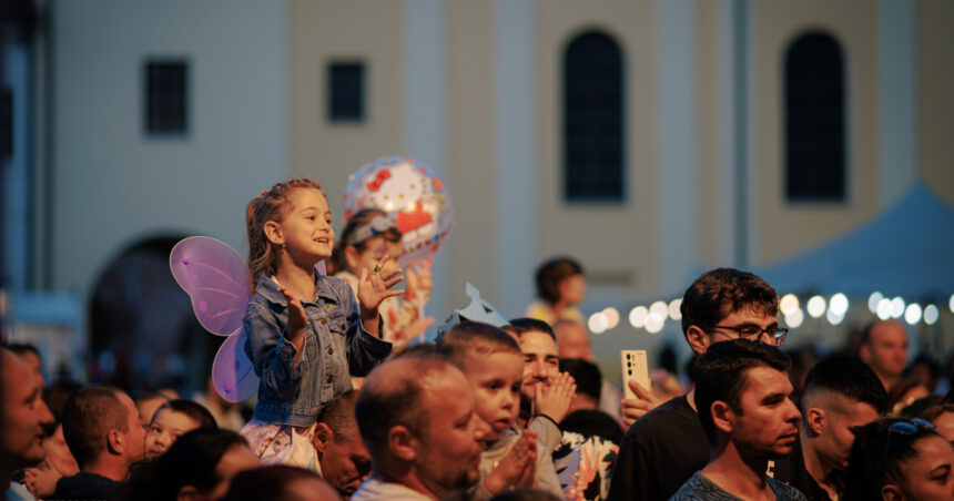 Oradea dă startul distracției de 1 Iunie cu cel mai grandios festival dedicat celor mici din Bihor! 1 oradea sarbatoreste 1 iunie cu cel mai mare festival pentru copii din bihor 68387ff40b272