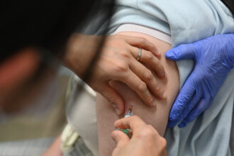 partidul sos romania considera vaccinul hpv drept o politica periculoasa motiune depusa in senat impotriva lui alexandru rafila 681cfee51dd60