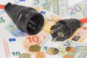 piata energiei electrice din europa din nou cu doua viteze ingrijorari cu privire la o noua criza a preturile in sudul ue 683063c58a9a0