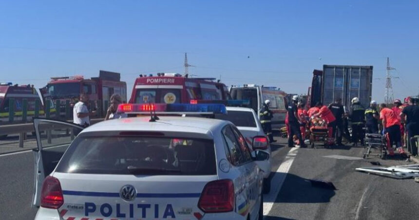 Alertă maximă în Dâmbovița: Cinci persoane rănite într-o coliziune între un microbuz și o mașină. 1 plan rosu de interventie dupa un accident grav cu 5 raniti in judetul dambovita un microbuz si un autoturism s au ciocnit 6815dd8e3e0e7