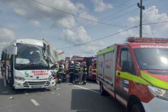 plan rosu de interventie un autocamion si un autocar cu pasageri implicate intr un accident rutier 6830621f2c001